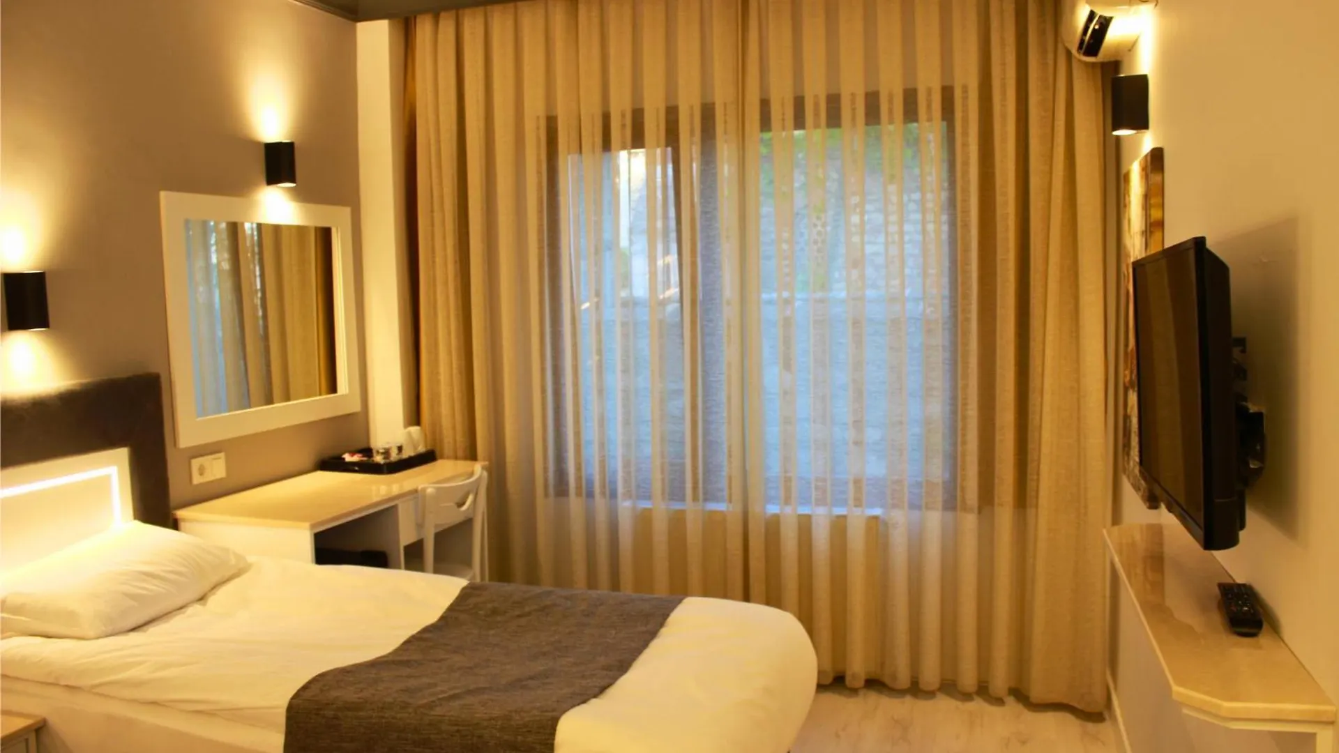 ***  Hotel Peninsula Istambul Turquia
